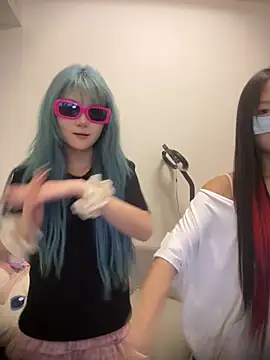 Chatroom XXX en direct de Rocket-Girl