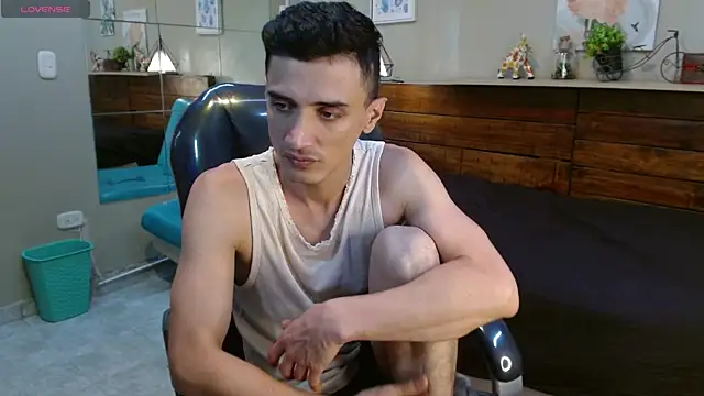 FelipeFriendly Live XXX Chat