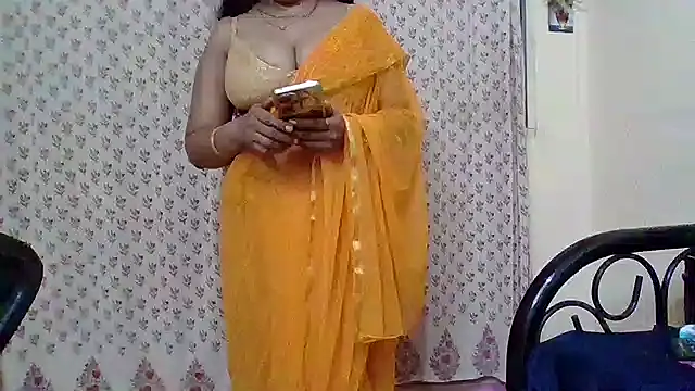 NautyBabe XXX чат на живо