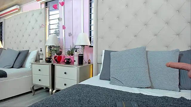 scarlett_leblanc_'s Live XXX Chat