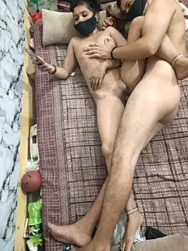 DESHICPL69's Live XXX Chat