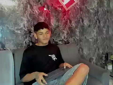 Chat +18 de nova_mitchell7 ao vivo