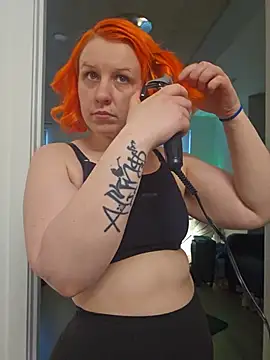 Chat XXX en directo de MadelynDaisy