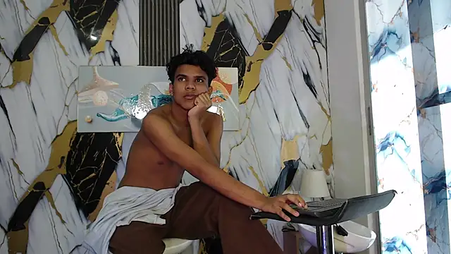 YUMMY_LOVER2026 Live XXX Chat