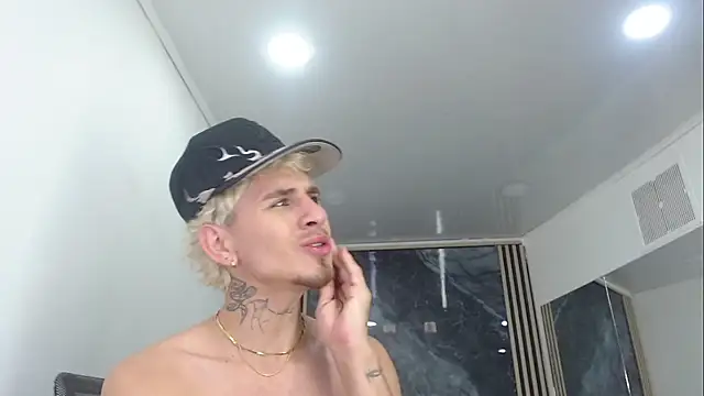 Chat XXX ao vivo de NoahDant