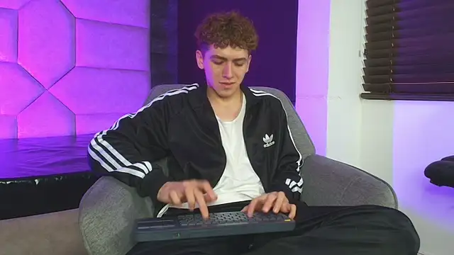 Tyler_Mcrey Live XXX-chat