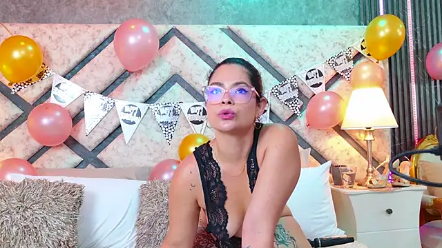 KasiaHall's Live XXX Chat