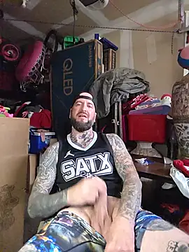 Beardedtattood's Live XXX Chat
