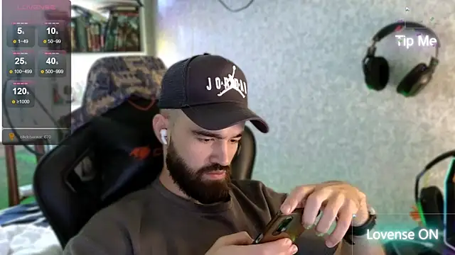 دردشة _Serious_Man الجنسية المباشرة