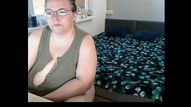 Sweetboobs Live XXX-Chat