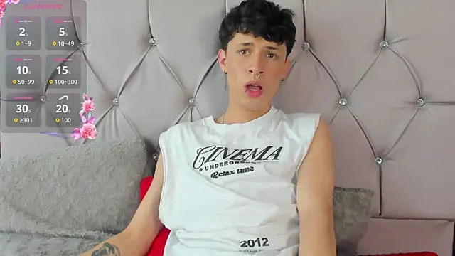Axel__Evans Show in webcam