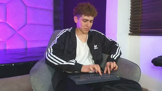 Tyler_Mcrey's Live XXX Chat
