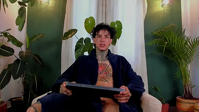 Aron_ford's Live XXX Chat