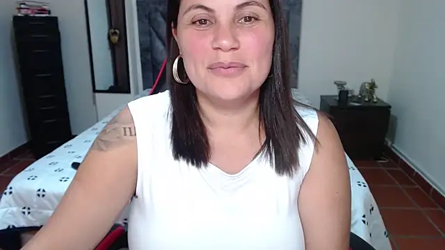 Secret_Bella's Live XXX Chat