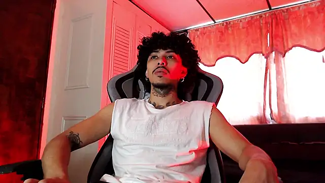 Živý XXX chat D3v1L88