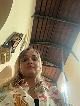 SaintlyRiskyAnnebelle's Live XXX Chat