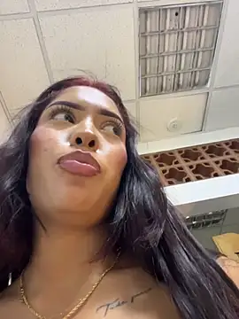 MystiqueXXX's Live XXX Chat