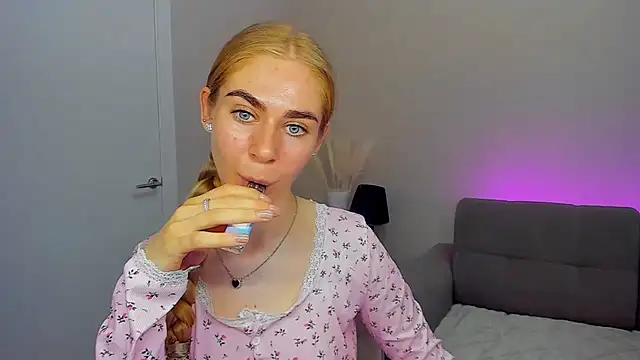 BarbaraSassy Adlı Modelin Canlı XXX Sohbeti