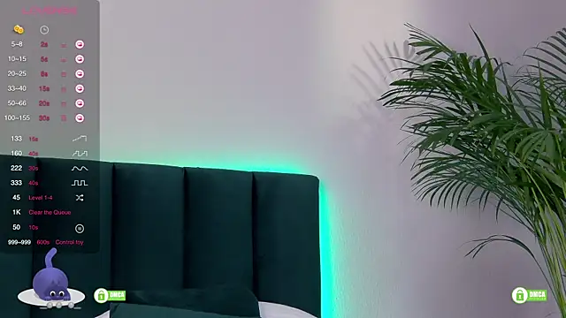 Minelliss live XXX chat