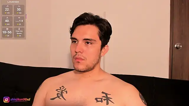צ'אט XXX בשידור חי של jasonxd9898