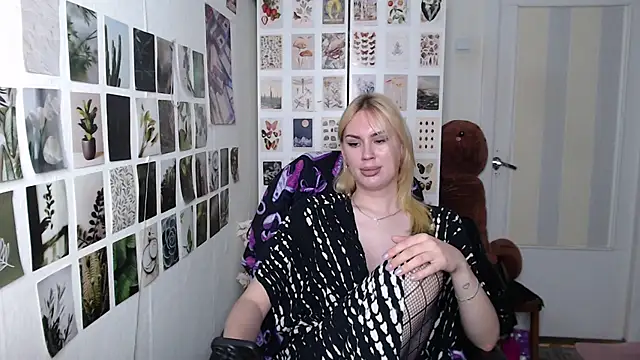 Show modela CapriScorpion na web-kameri