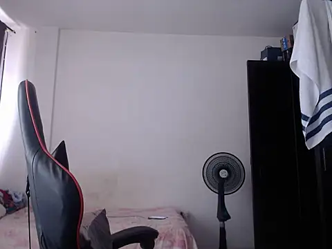 Adriana_0312 লাইভ XXX চ্যাট