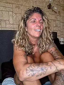 Dreamlove1 Adlı Modelin Canlı XXX Sohbeti