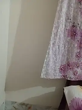 Chat +18 de Tanha18 ao vivo