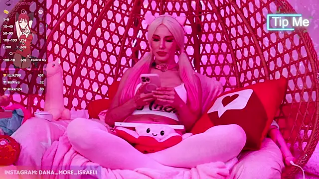 dana_more's Webcam Show