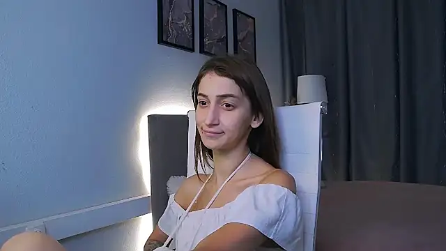 SofiaHill's Live XXX Chat