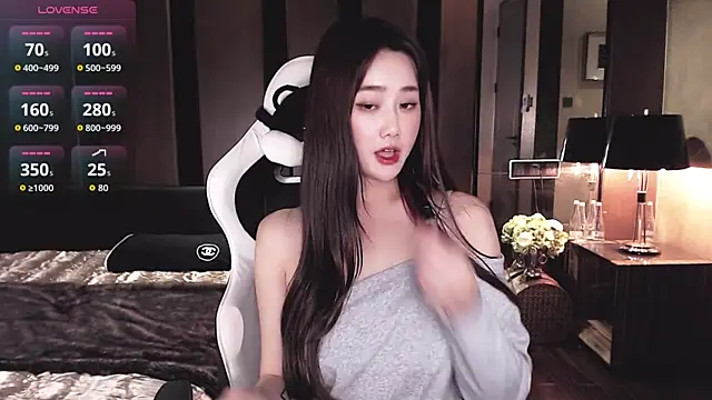 Cynthia_69 XXX чат на живо