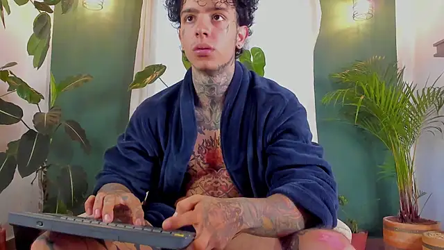 XXX chat uživo modela Aron_ford