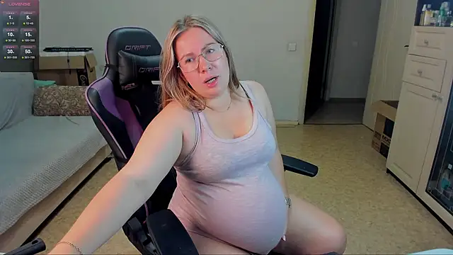 Pregnantariana Live XXX Chat