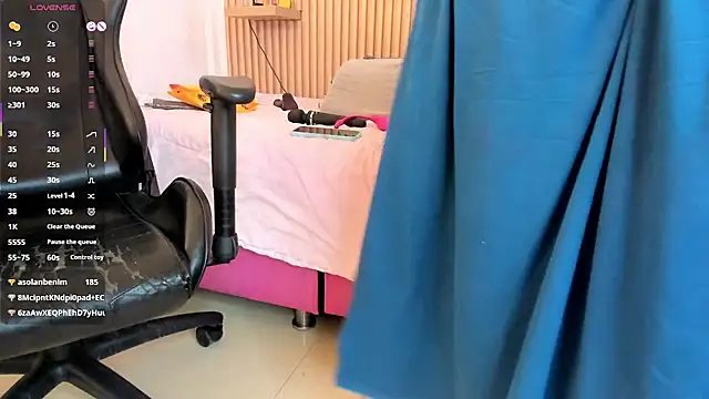 zully_arab Live XXX-chat