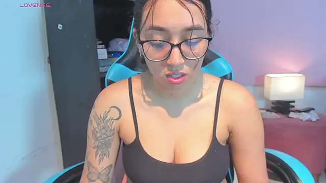 _maria_foxx_'s Live XXX Chat