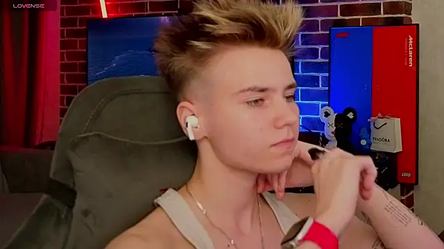 Jean_Willson – Naživo XXX chat