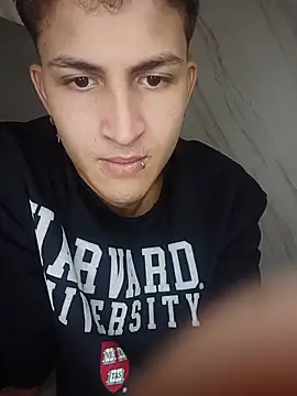 XXX chat uživo modela Axel_Romanov
