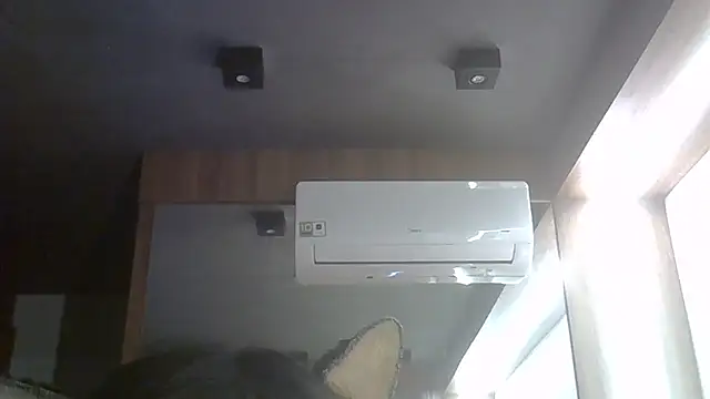 SkinnyKitten Live XXX Chat