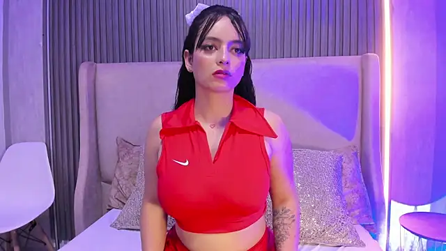 Онлайн чат XXX KeniaArias