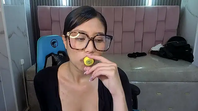 Eimy18_b Chat XXX in diretta