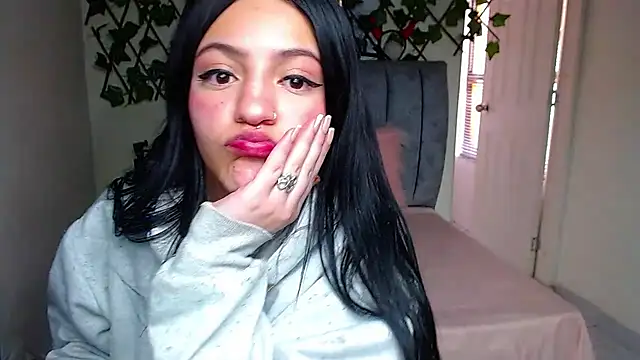 Violettasquirt Live XXX-Chat