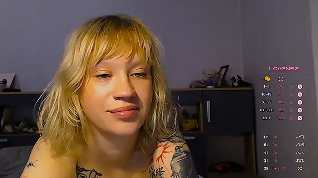 amelia_lye élő XXX-chatje