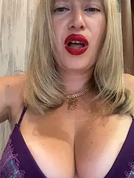 Kittenforyou's Webcam Show