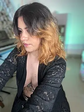 XXX chat uživo modela NikkiNix