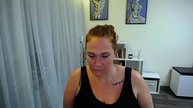 Lady_Tiana's Live XXX Chat