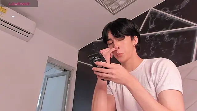 แชท XXX สดของ AerumChae