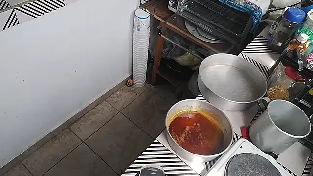 دردشة EmpaticBolillo الجنسية المباشرة