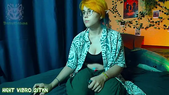 TrickyKitsuneのライブXXXチャット