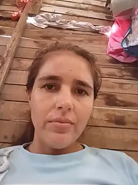 Chat +18 de antonellahotimida ao vivo