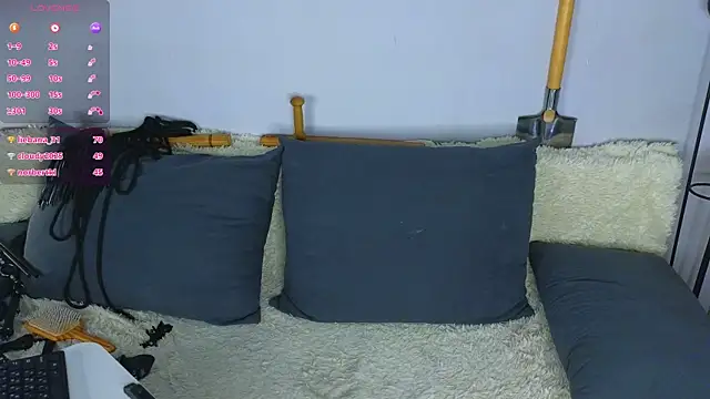 Chat +18 de laracroftmansion ao vivo